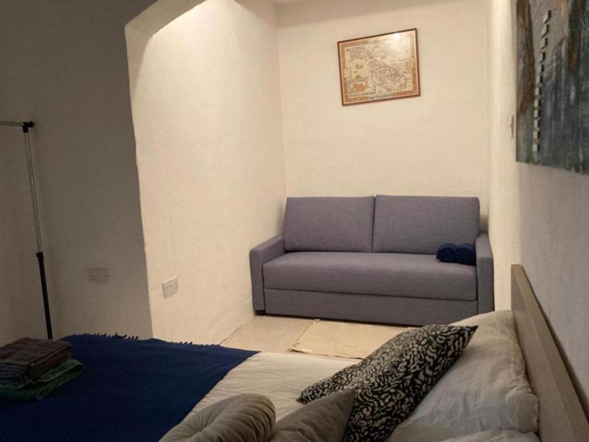 Cosy 1 Bedroom Maisonette In The Heart Of Valletta Exterior photo